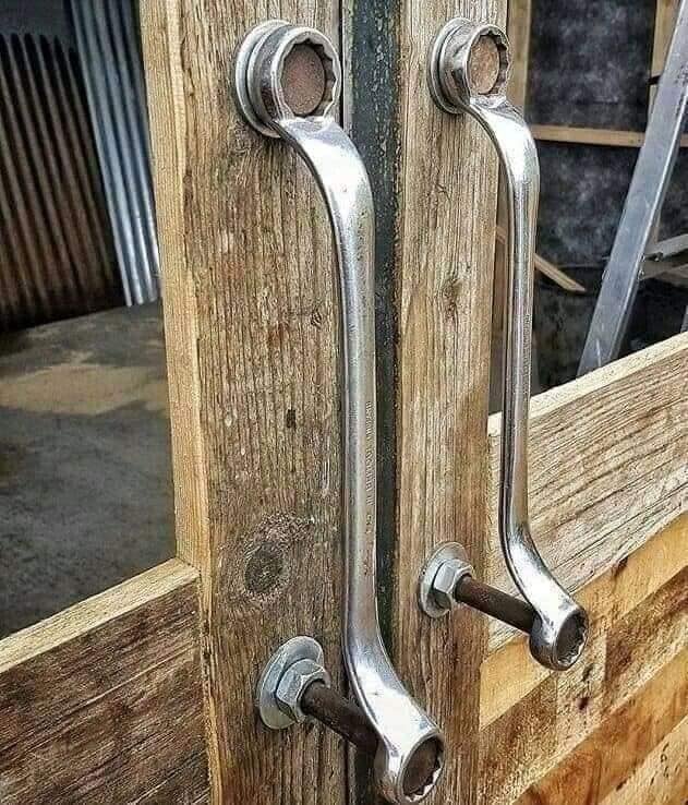 Potret Kocak Ketika Peralatan Otomotif Di Gabungkan Dengan Barang DiRumah Ini Bikin Geleng-Geleng Kepala